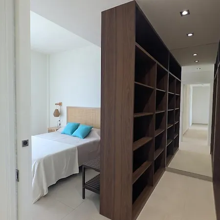 Ferris & Veleta - 200 Meters From The Sea Apartment *