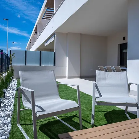 Ferris & Veleta - 200 Meters From The Sea