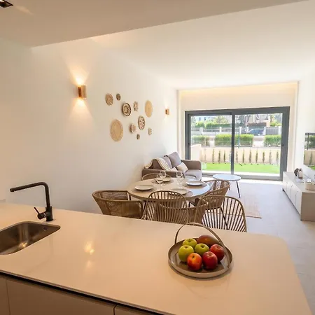 Ferris & Veleta - 200 Meters From The Sea Apartment *
