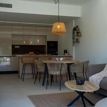 Ferris & Veleta - 200 Meters From The Sea Apartment