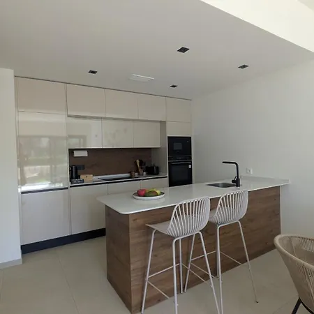 Ferris & Veleta - 200 Meters From The Sea *
