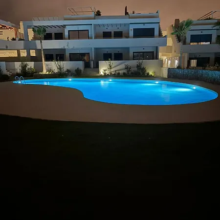 Ferris & Veleta - 200 Meters From The Sea Apartment